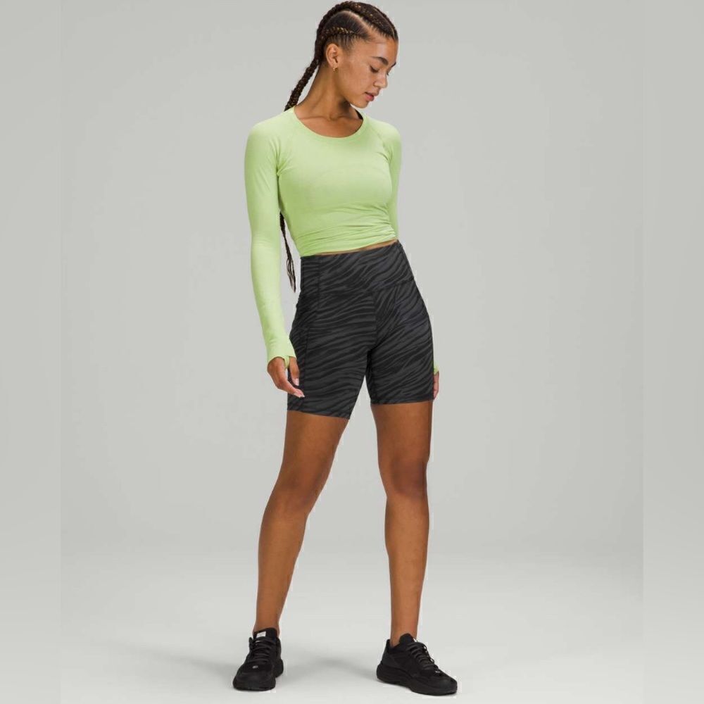 Lululemon Fast and Free Short 8" - Picture 4 of 13